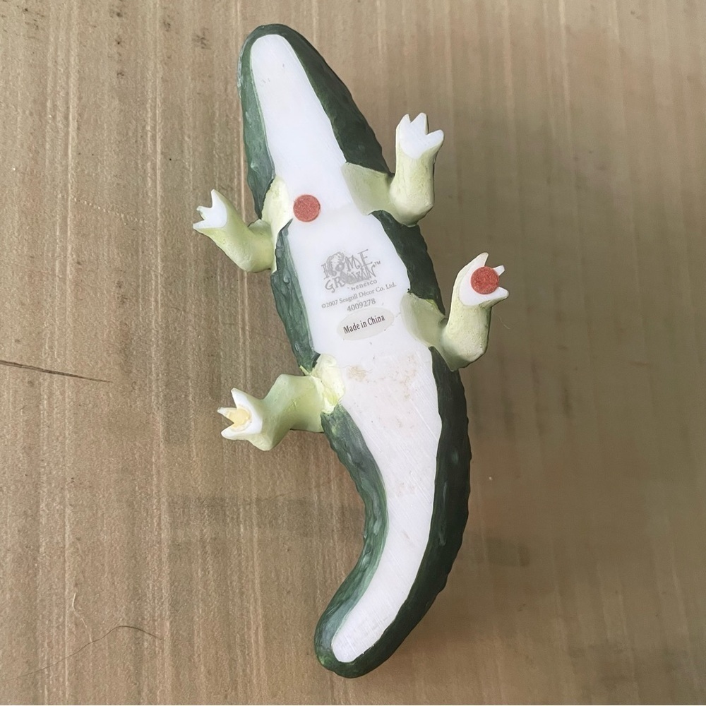 JUST IN Pickle Alligator Enesco Home Grown 2007 Collectible Figurine Gift Idea - Picture 10 of 11
